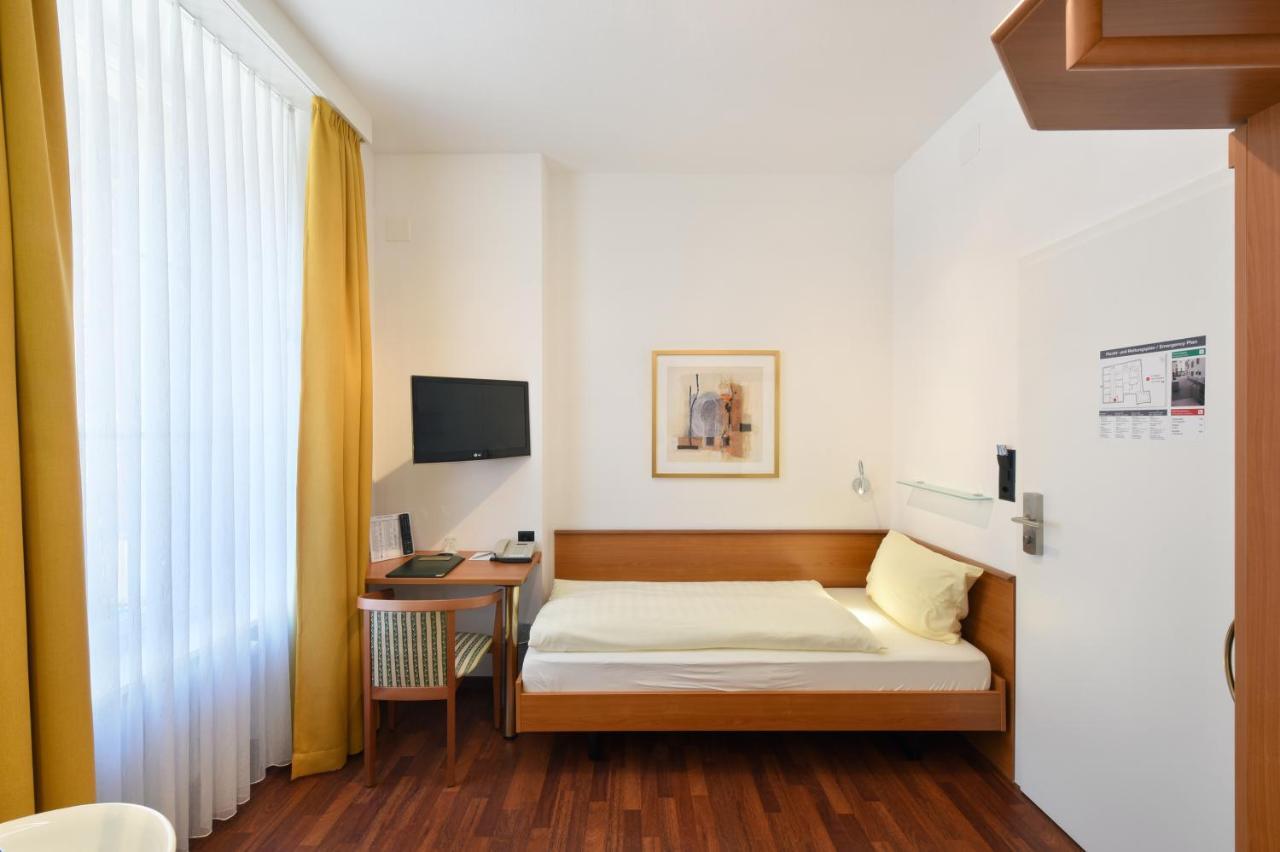 Hotel Engel Цофінґен Екстер'єр фото